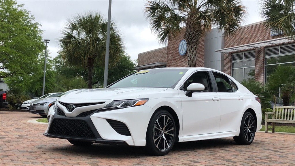 Pre-Owned 2018 Toyota Camry L 4D Sedan in Mount Pleasant #40157A | Low ...